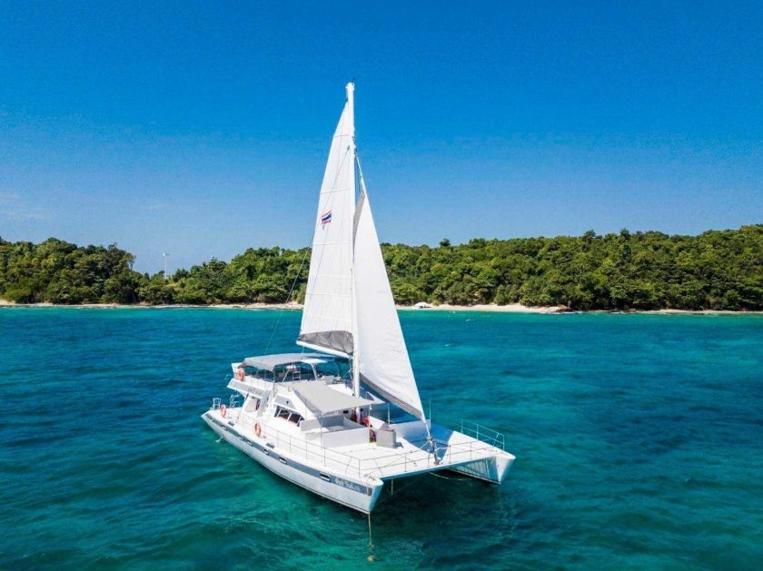 Двухпалубный катамаран Пхукет