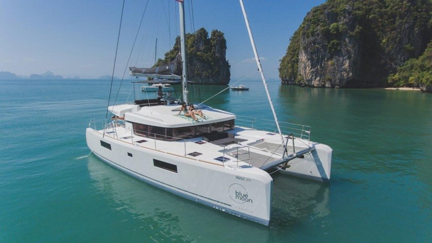 Катамаран Lagoon 52
