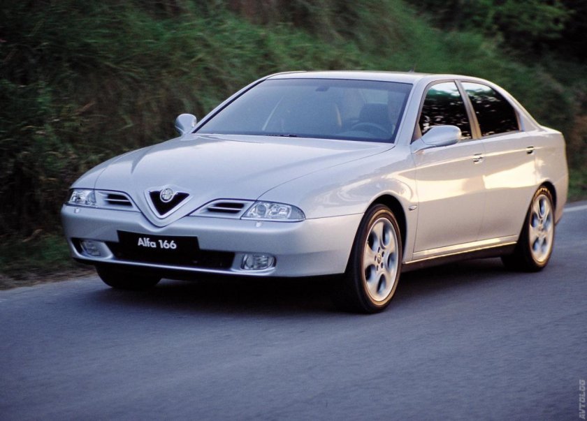 Alfa Romeo 166