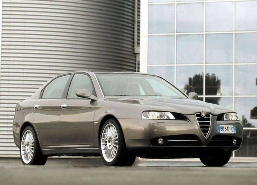 Alfa Romeo 166