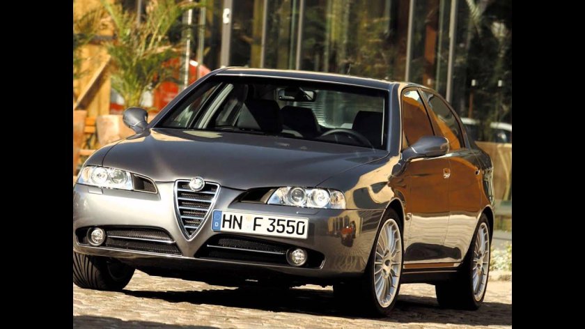 Alfa Romeo 166 936