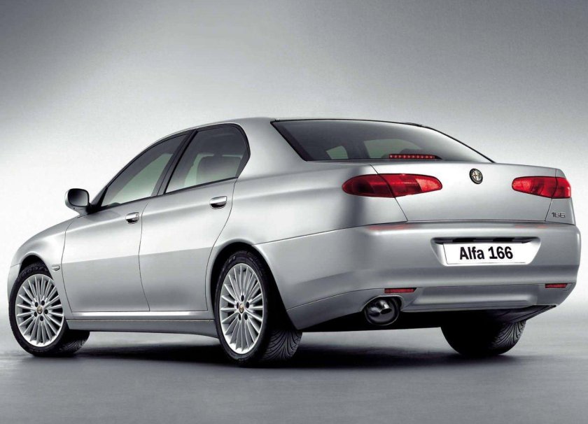 Альфа Ромео 166