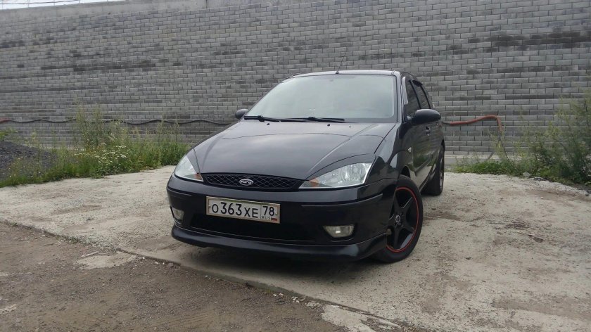 Ford Focus 1 черный