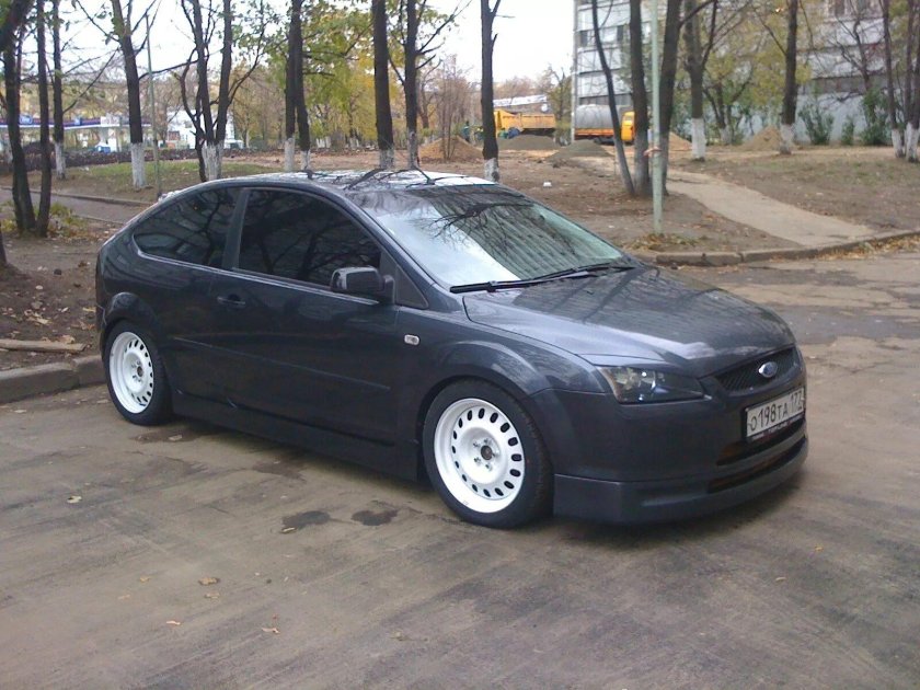 Форд фокус 2 на штампах r16