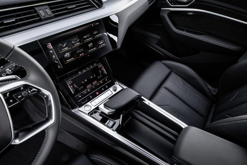 Audi e tron 55 quattro Interior