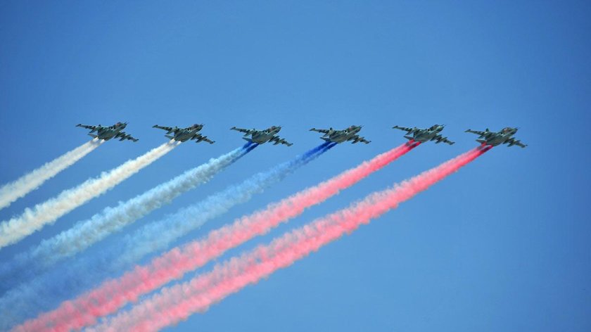 Самолеты на параде