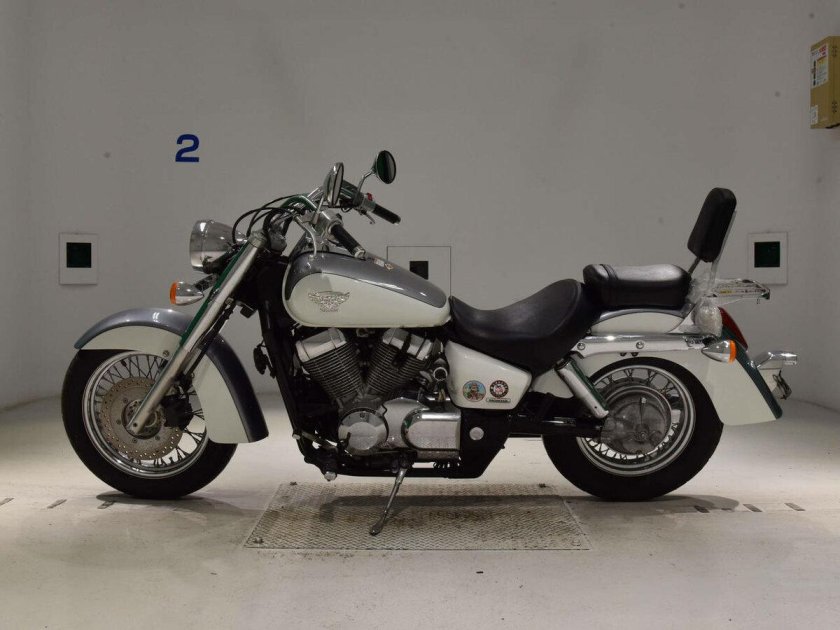 Honda shadow 750