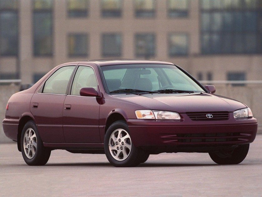 Toyota Camry 20
