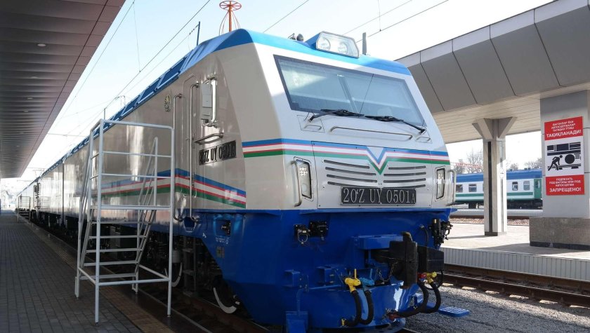 Электровоз Узбекистан китайский