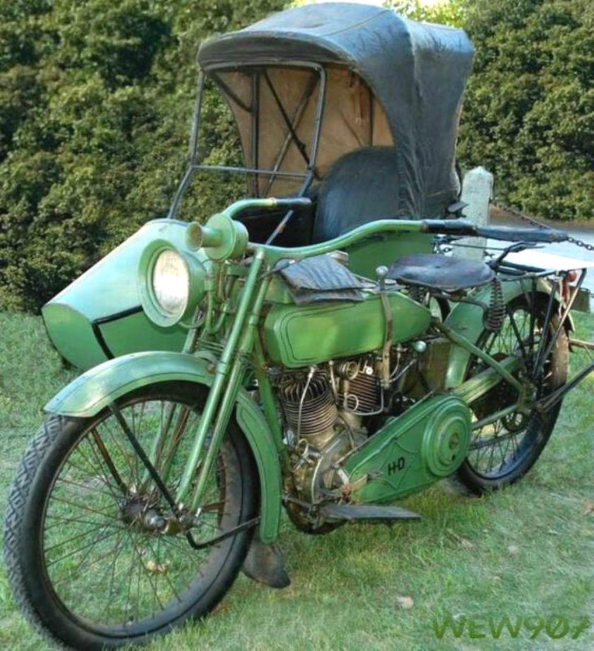 Харлей Дэвидсон с коляской