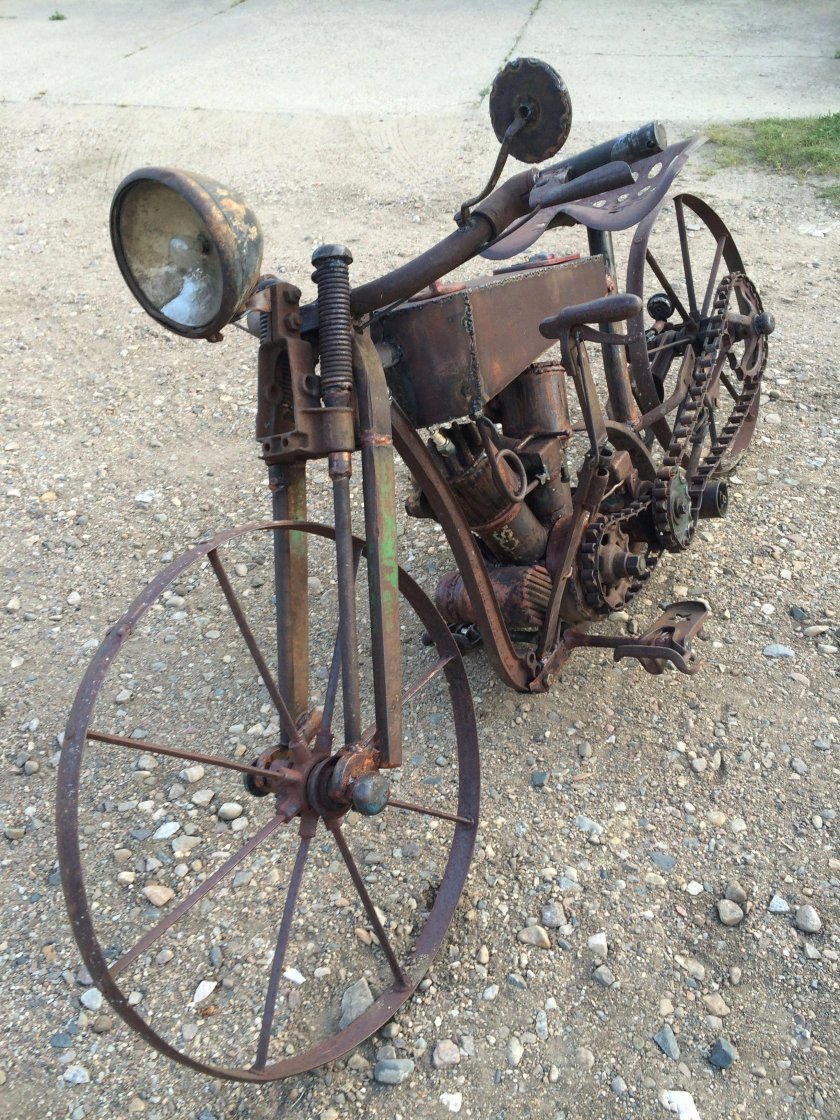 Мотоцикл из металлолома