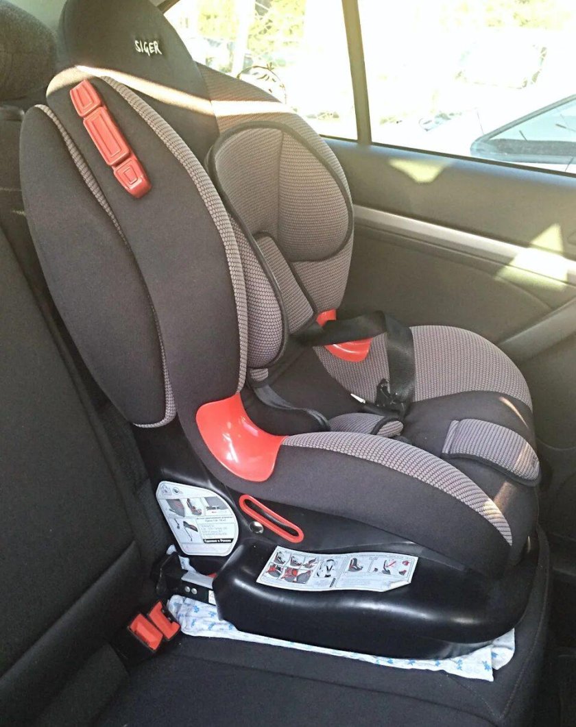 Автокресло Сигер изофикс