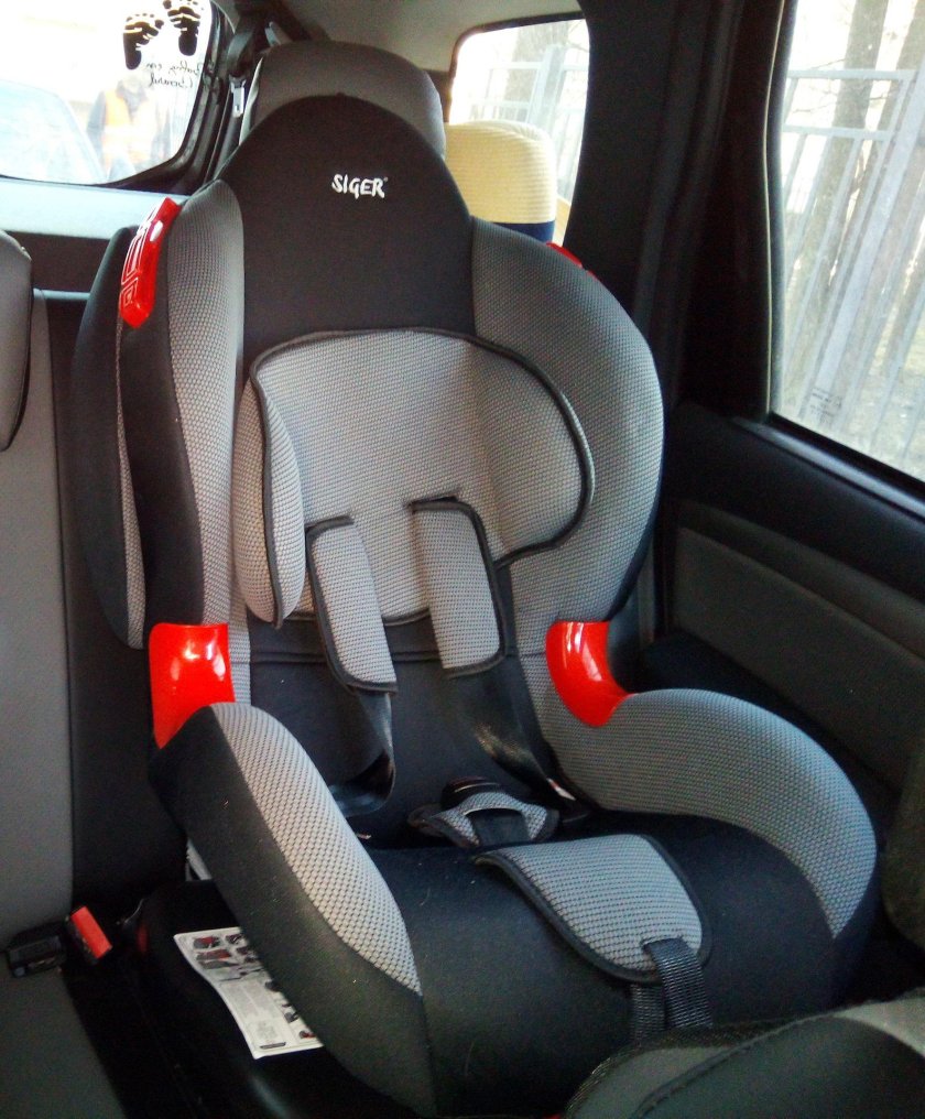 Автокресло Сигер изофикс