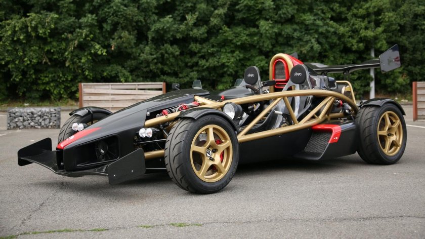 Ariel atom 500 v 8