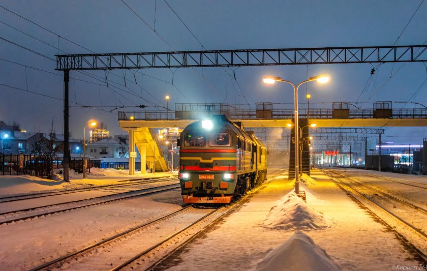 Поезд локомотив