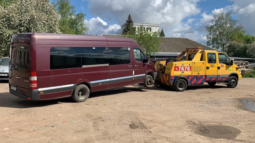 Микроавтобус mercedes