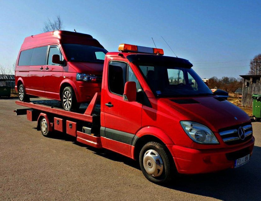 Эвакуатор мерседес