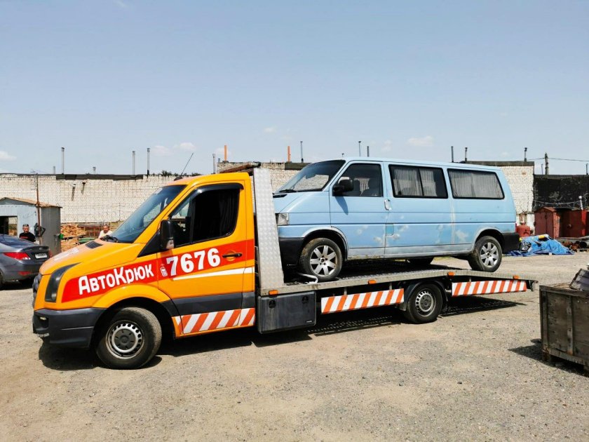 Запорожец эвакуатор на АЗС