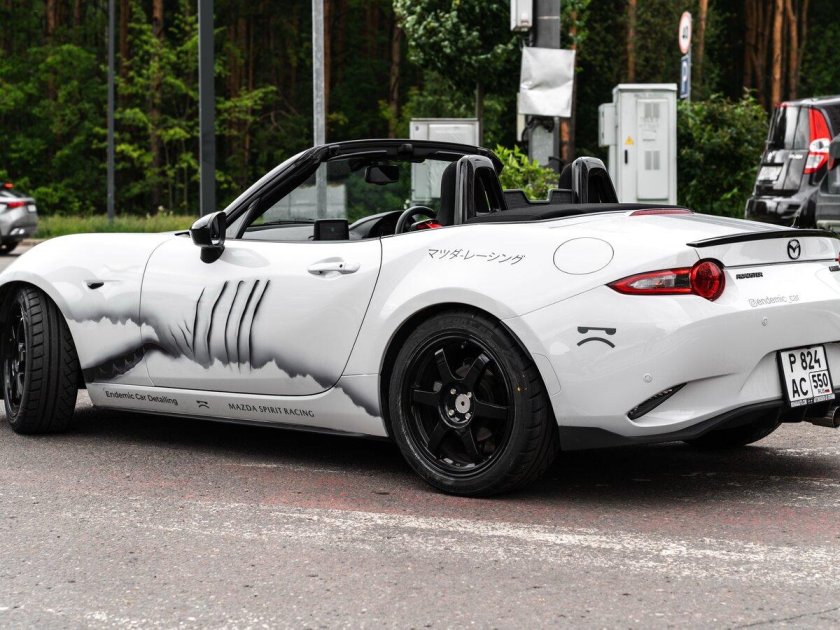 Mazda mx 5 roadster