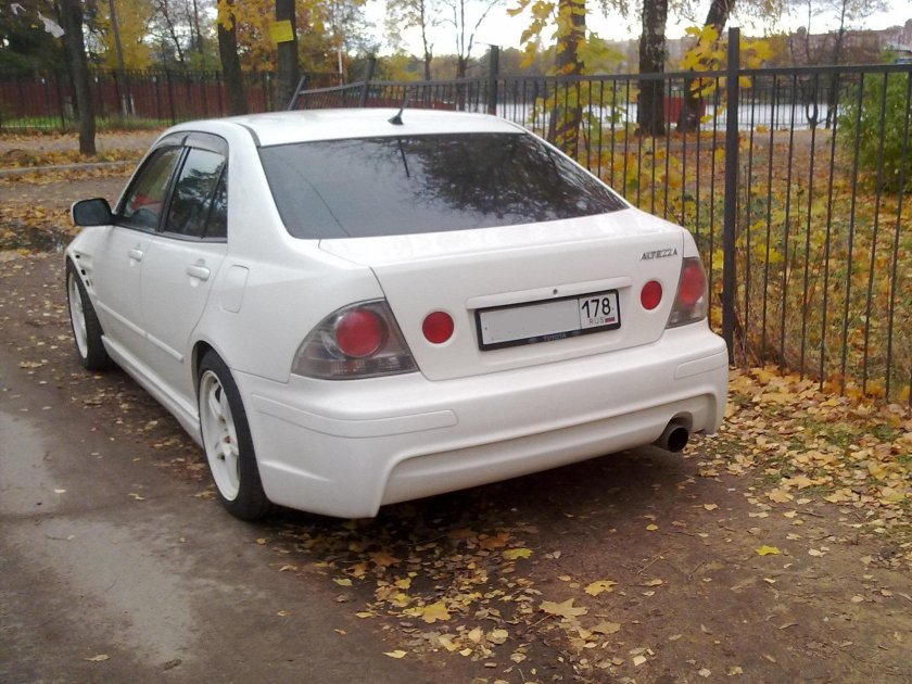 Обвес HKS на Toyota Altezza