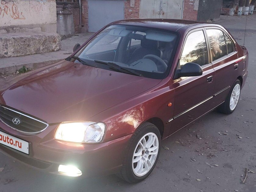 Hyundai accent 2008