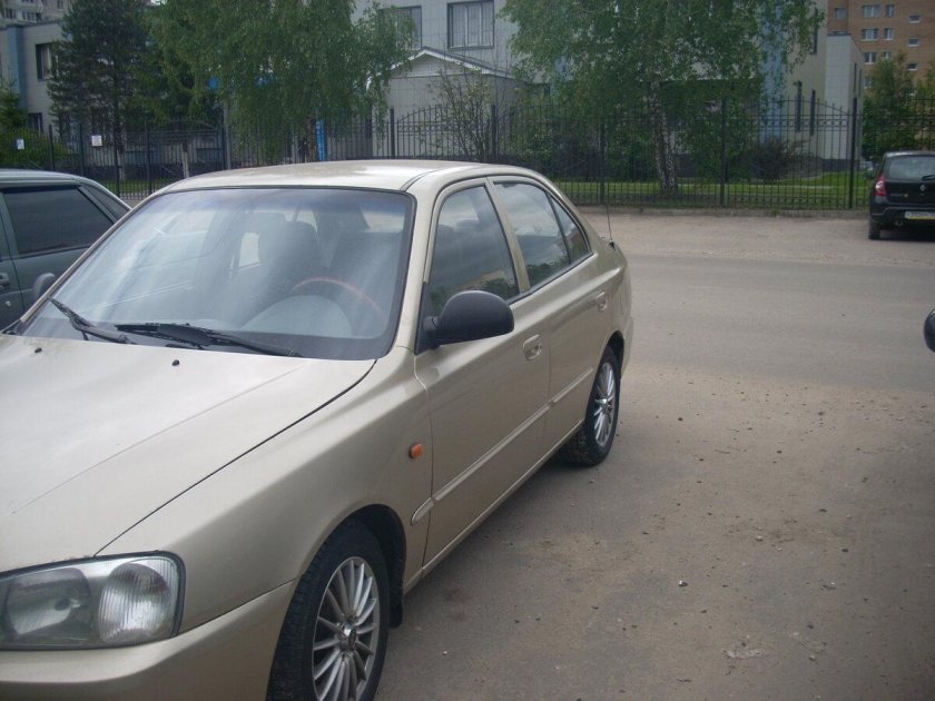 Хендай акцент 2005 бежевый