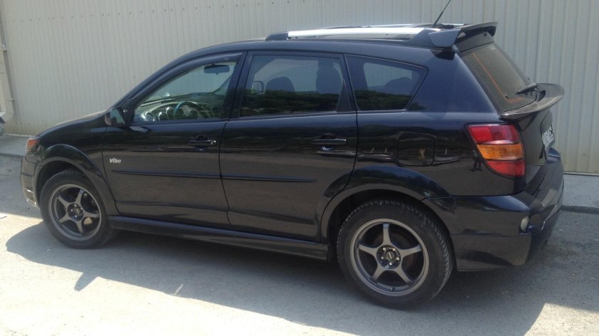 Спойлер Тойота Вольтц Понтиак Вайб