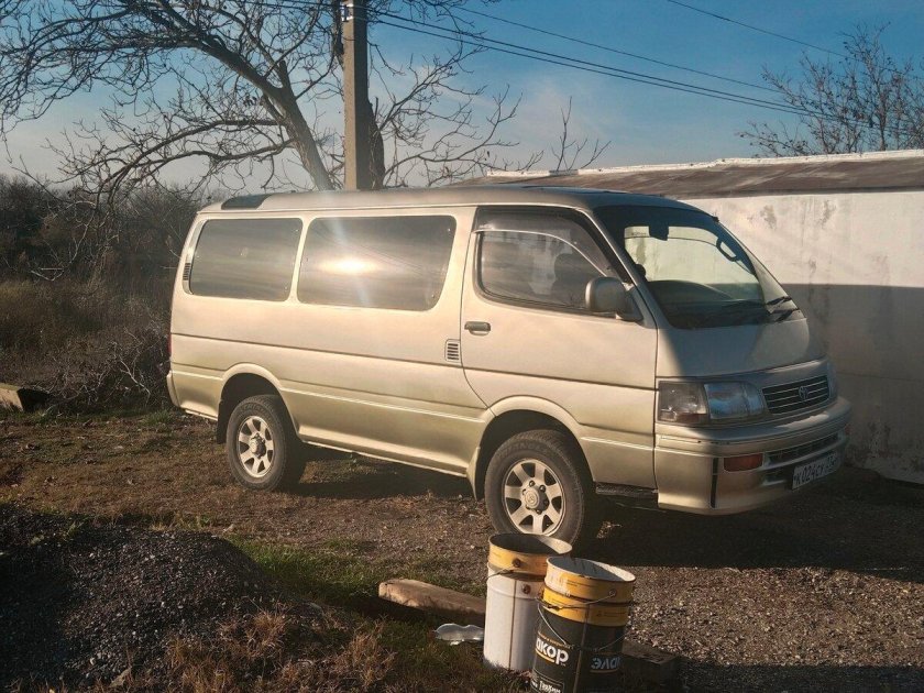 Тойота хайс h 100