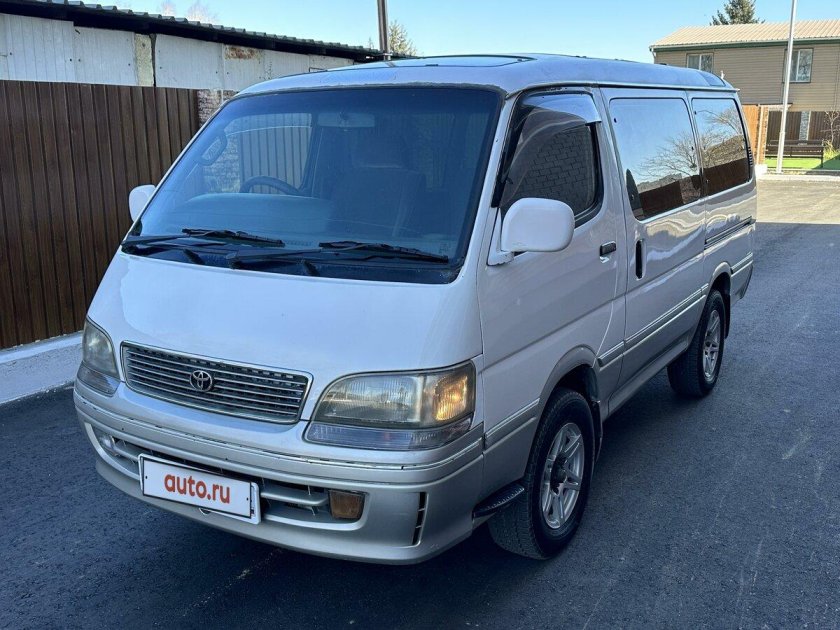 Toyota Hiace h300