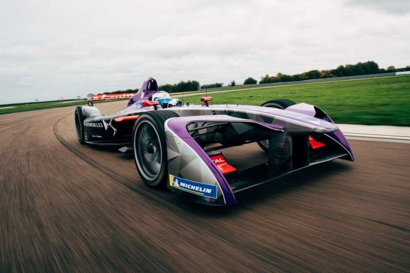 Гоночный Болид