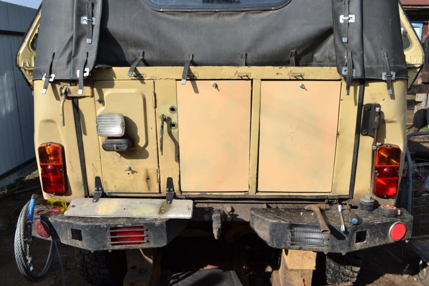 УАЗ 31512 задний борт