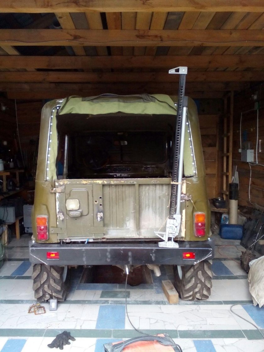 Силовой бампер на уаз 3151