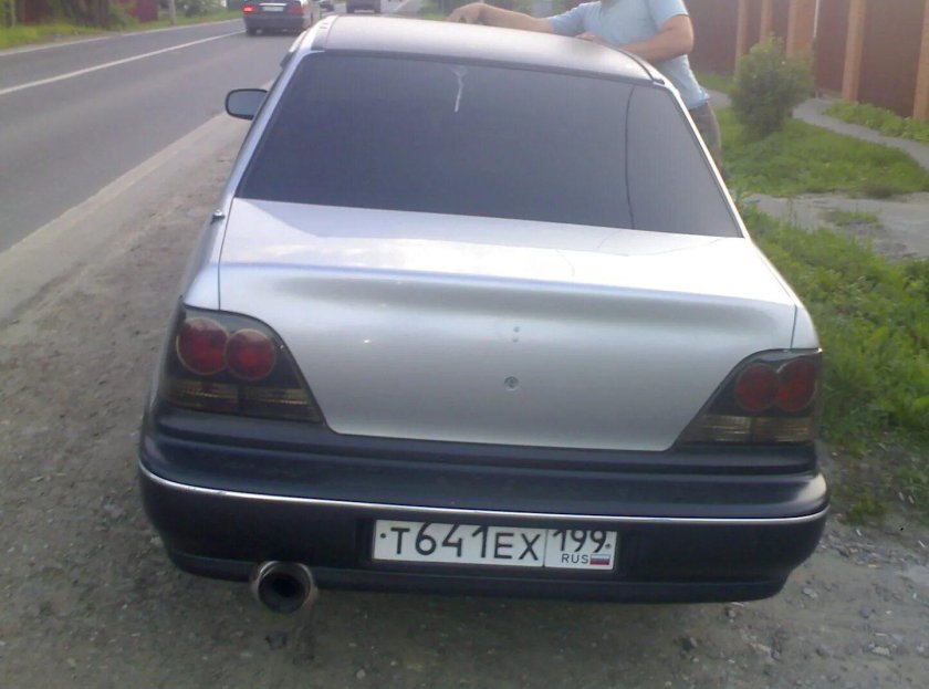 Нексия н100 сзади