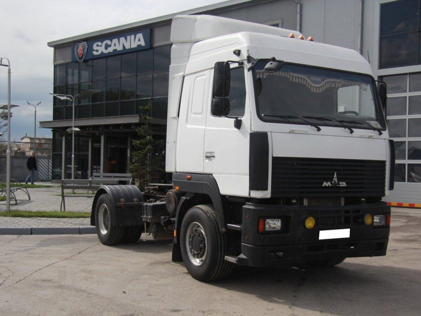 МАЗ 5440 белый