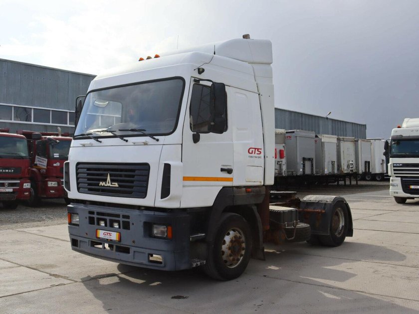 Седельный тягач маз