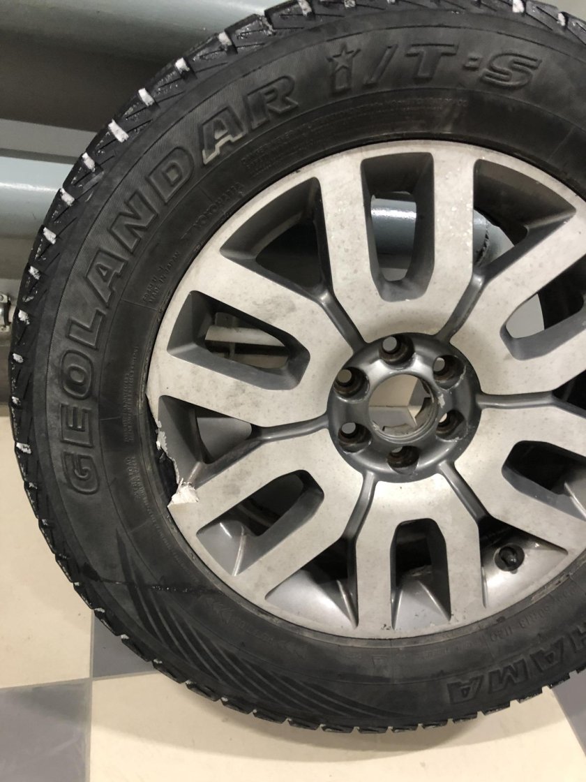 Nissan Pathfinder колеса