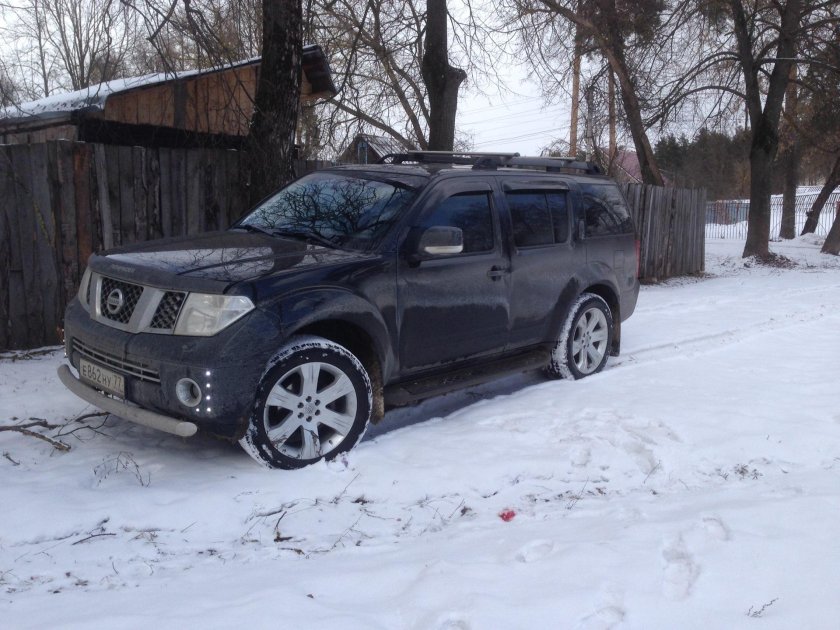 Ниссан Патфайндер r51 на 20 колесах