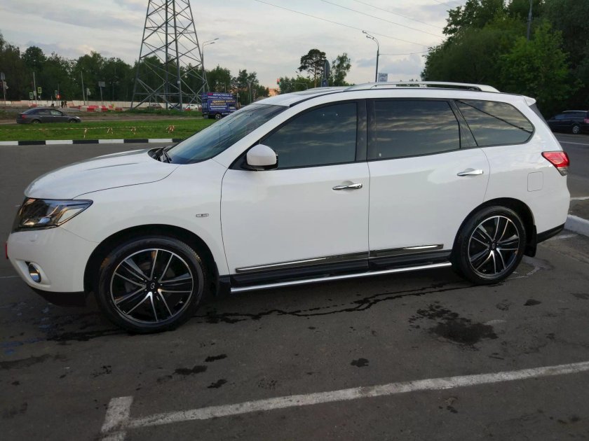 Диски на Ниссан Патфайндер r52