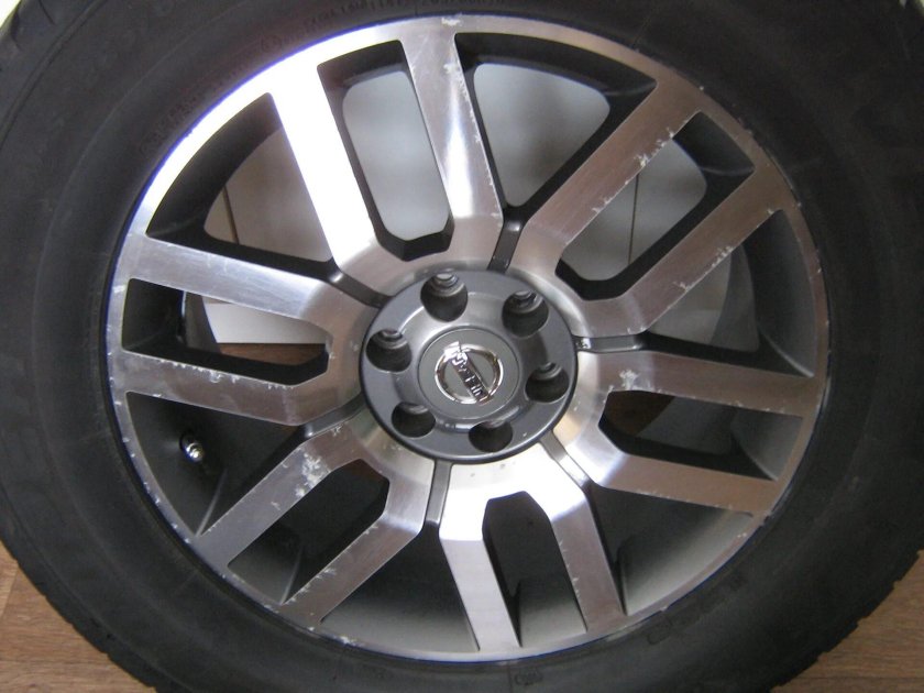 Диски на Ниссан Патфайндер r51 r18