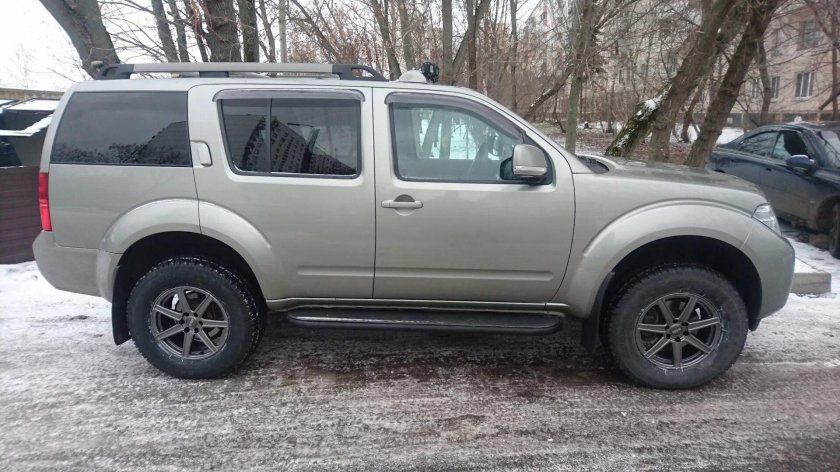 Ниссан патфайндер 2011