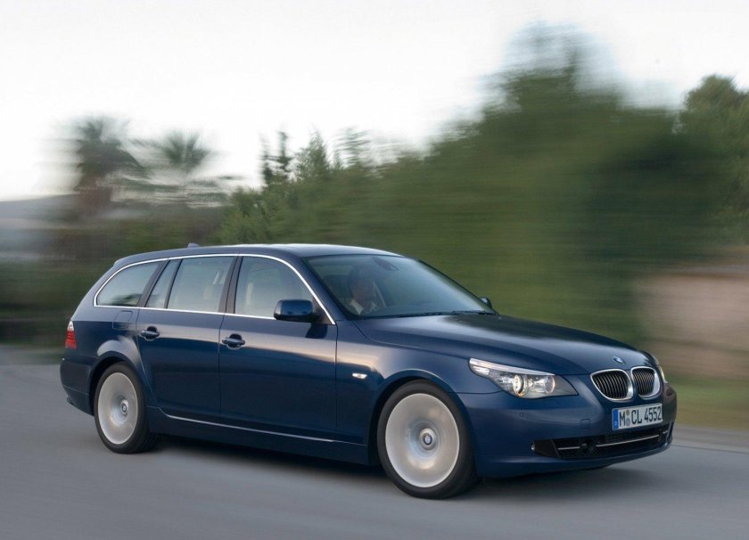 БМВ 530i универсал