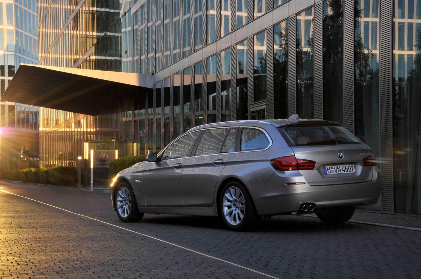 BMW 5 универсал