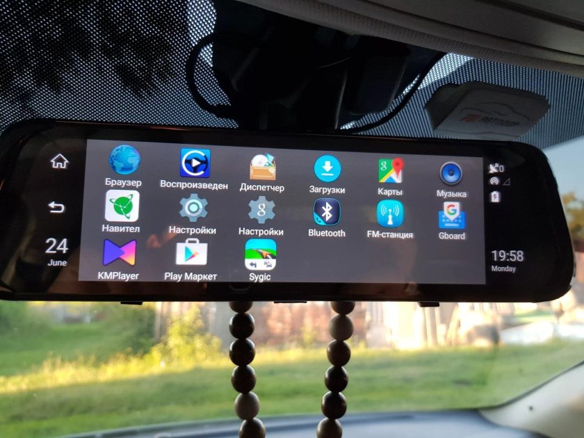 Зеркало заднего вида с камерой и регистратором в Альфа Ромео 159