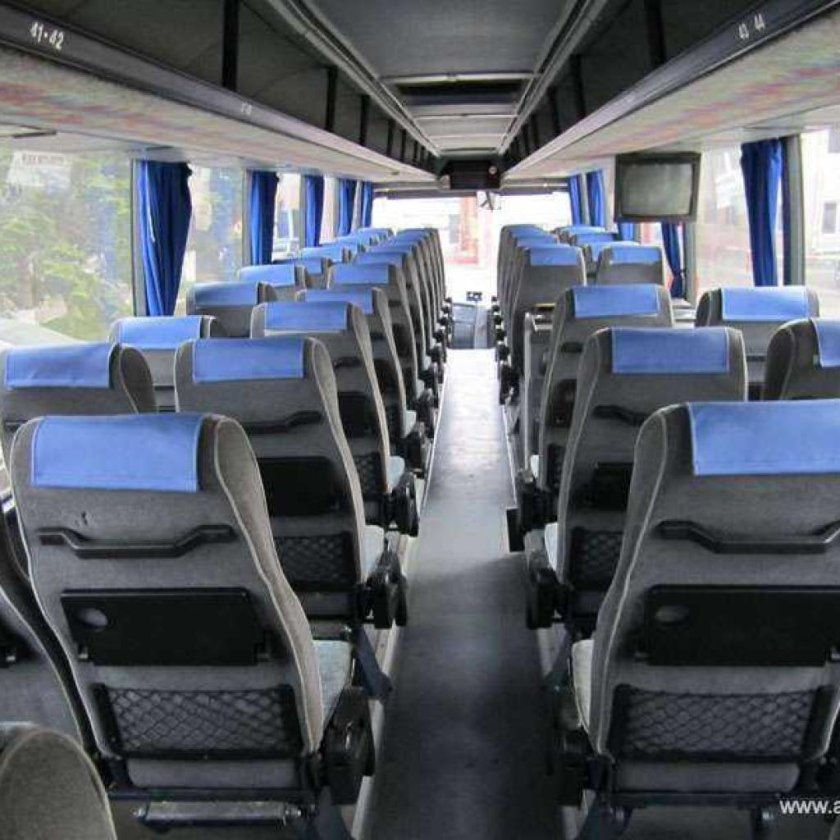 Автобус Неоплан 50