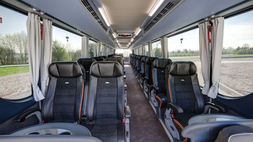 Автобус Neoplan Tourliner