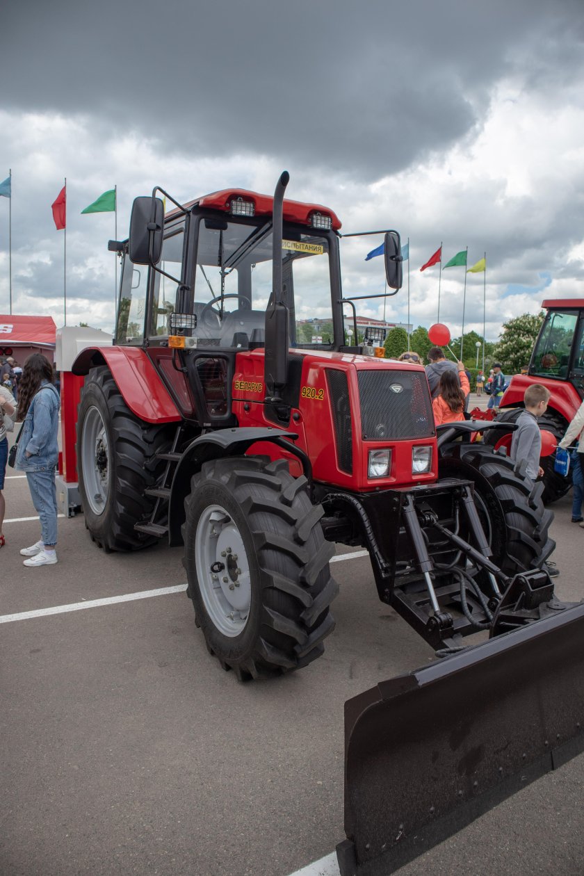 Трактор МТЗ 920 Беларус