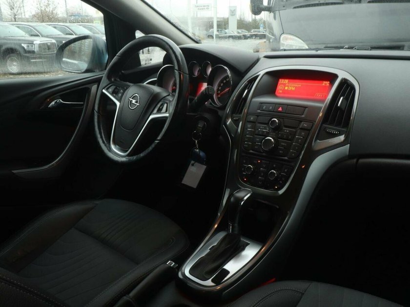 Opel astra j рестайлинг
