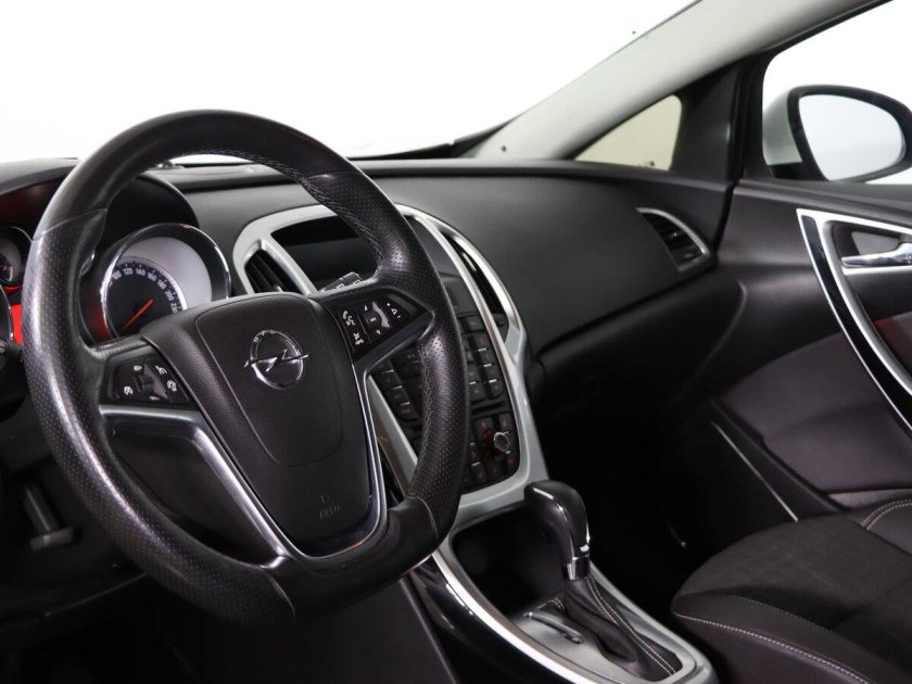 Opel astra j рестайлинг