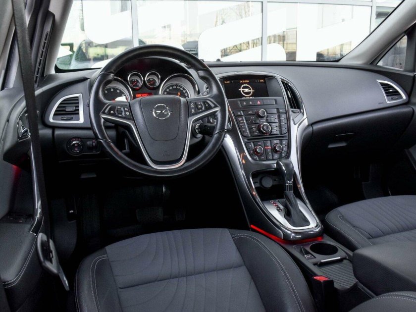 Opel astra j рестайлинг