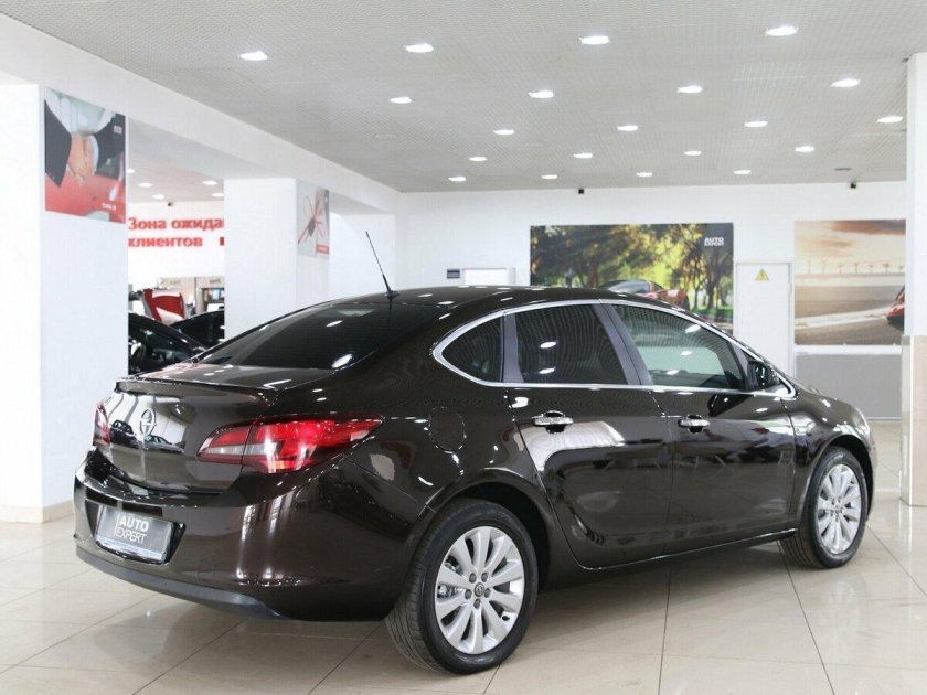 Астра j седан